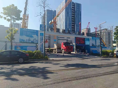 深圳新材料產(chǎn)業(yè)大廈施工圍擋項目-旭東鋼構(gòu)圍擋提供安全保障